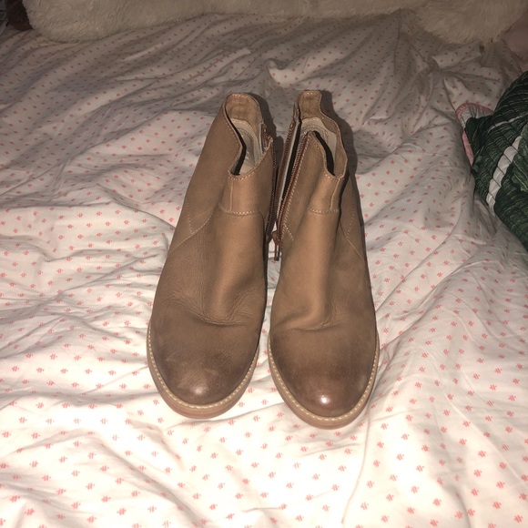 Steve Madden booties - Picture 3 of 6